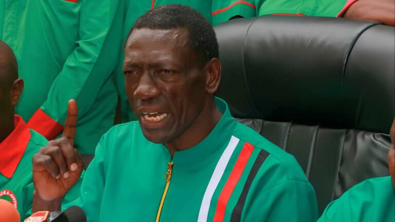 KNUT Protests TSC Teacher Transfers, Alleges Political Interference The Secretary-General (SG) of the Kenya National Union of Teachers (KNUT) SG Collins Henry Oyuu